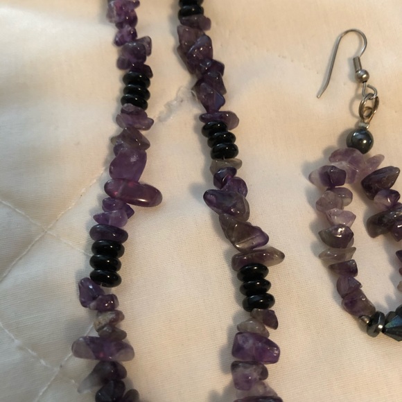 HANDMADE ONE OF A KIND 20” NECKLACE AND 3”EARRINGS - Picture 4 of 7